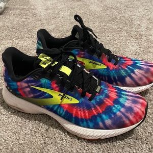 Brooks Womens Launch 8  , size 10